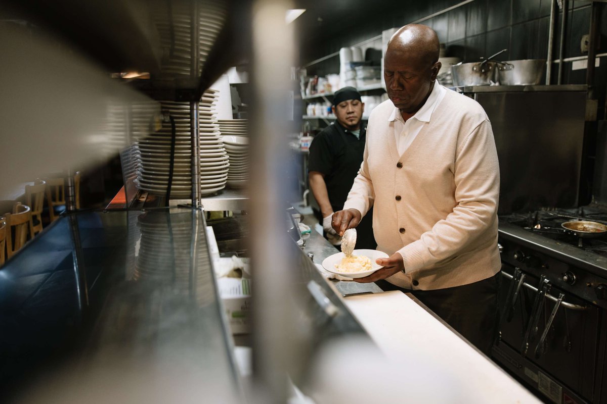 cltecon's tweet image. Economic development is about much more than jobs — it&apos;s about partnerships, jobs, thriving businesses and improving the quality of life in Charlotte. Proud to celebrate Charlotte&apos;s progress during #EcoDevWeek. Let&apos;s keep making Charlotte the best place to do business today.