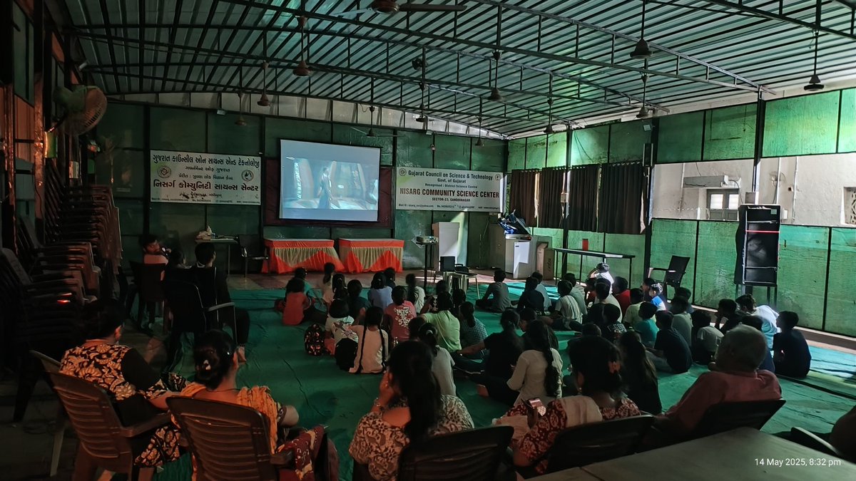 NisargCSC's tweet image. #SCIENCEFILMFESTIVAL 
&quot;🎬🌟 students! Enjoy a thrilling science fiction movie show at Nisarg Science Center, #Gandhinagar, from May 14th to 18th, nightly from 8 PM to 10 PM. Get ready for fun and discover new insights in science and technology! Don&apos;t miss out!  #LearnAndEnjoy