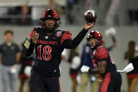 Lew32M's tweet image. Blessed to received a D1 offer from San Diego State University. Thank you coach @cjmcgorisk for the opportunity and for recognizing my ability to compete at the collegiate level.
@AztecFB