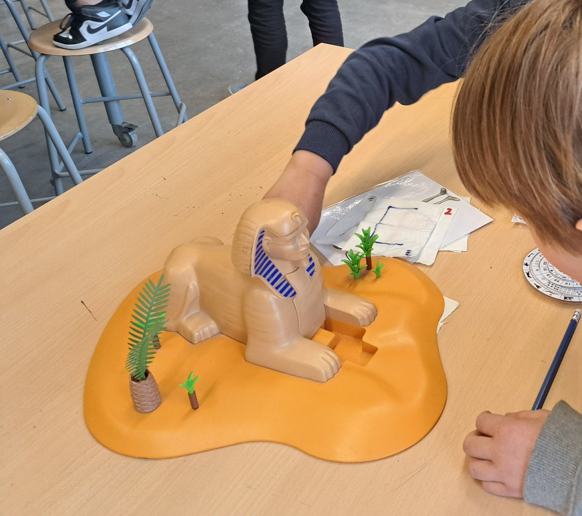 In het Denklab hebben we in alle groepen een Escape room gedaan van groepsspellen.nl. Opperste concentratie en motivatie!
#projectontwerpeenescaperoom