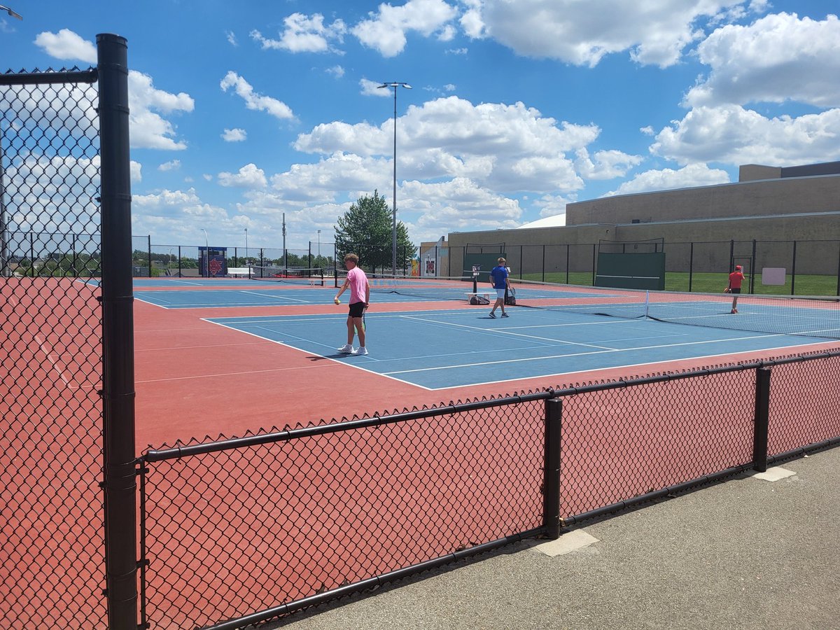 Benscoter/Boone in the semifinals against CR Wash.

Rasmussen in the semifinals against D Schulte of CR Prairie.
