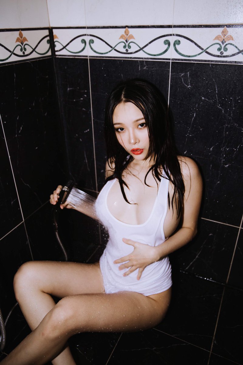 冲刷你蛇的精液