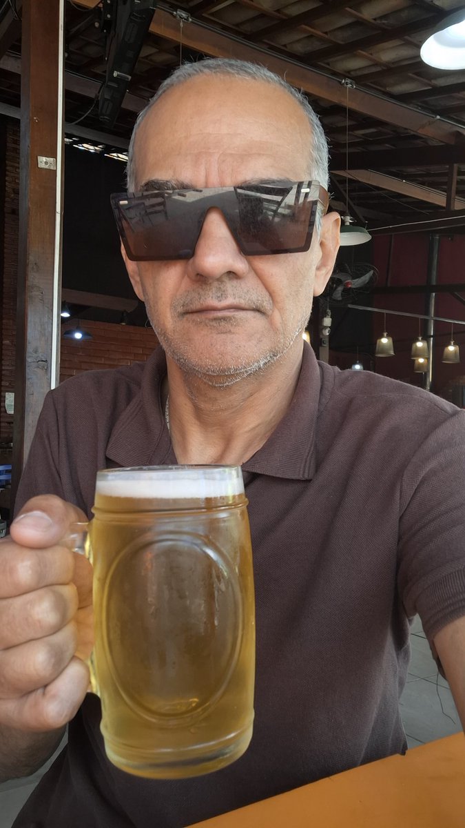Dia de tomar um chopinho