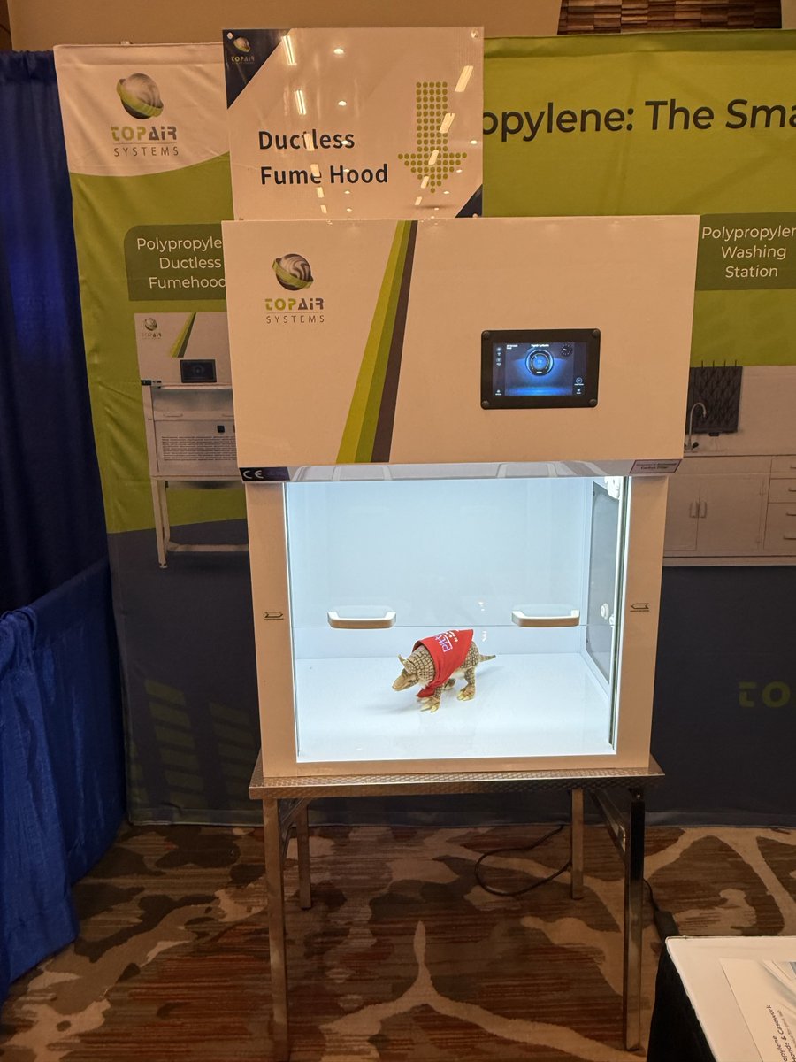 🔬 Just trying to visit booths, but lab safety protocols went too far! 😅 Scuter had a containment moment at TopAir Systems. Noting reactive—just reactively adorable!❤️ Thanks, TopAir Systems, for the ductless fume hood check! 

#Pittcon #LabDesignConference #Pittconmascot