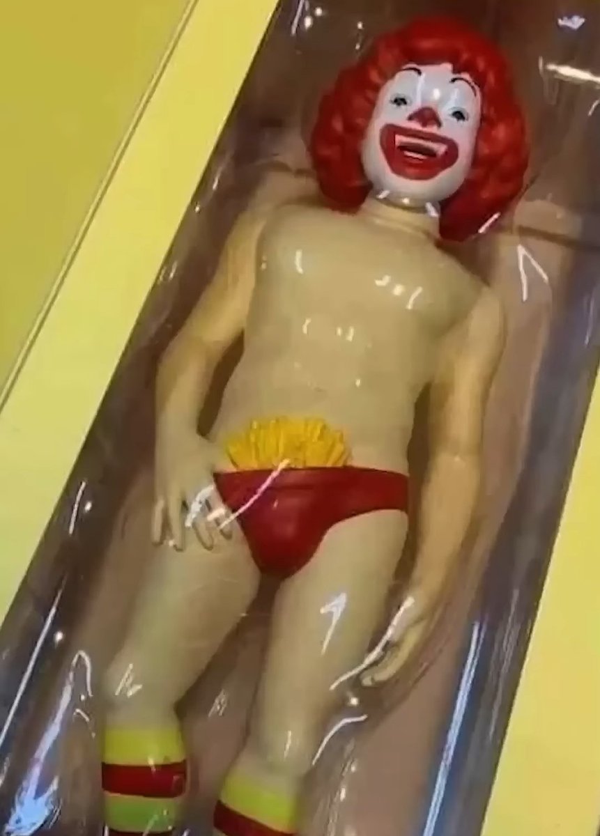 뭐 타노스보고 더 없겠지 싶었는데 역시 상상의 끝은 없는듯.
로널드도 이러니.