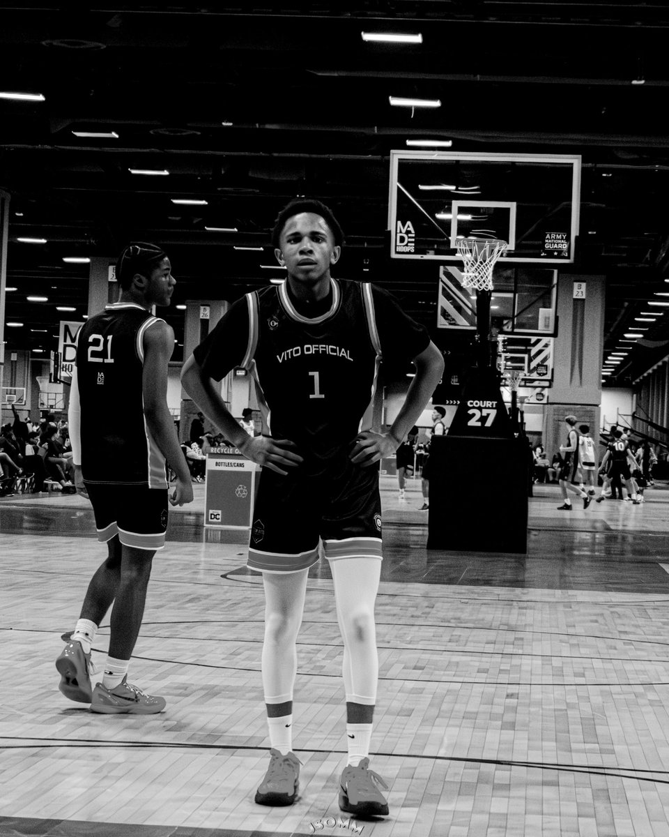 messiahhoops's tweet image. 2028 Messiah Manning live period schedule with Team Vito Official. @ColbyGHoops @PrepHoopsMD @madehoops @TeamVitoGoats