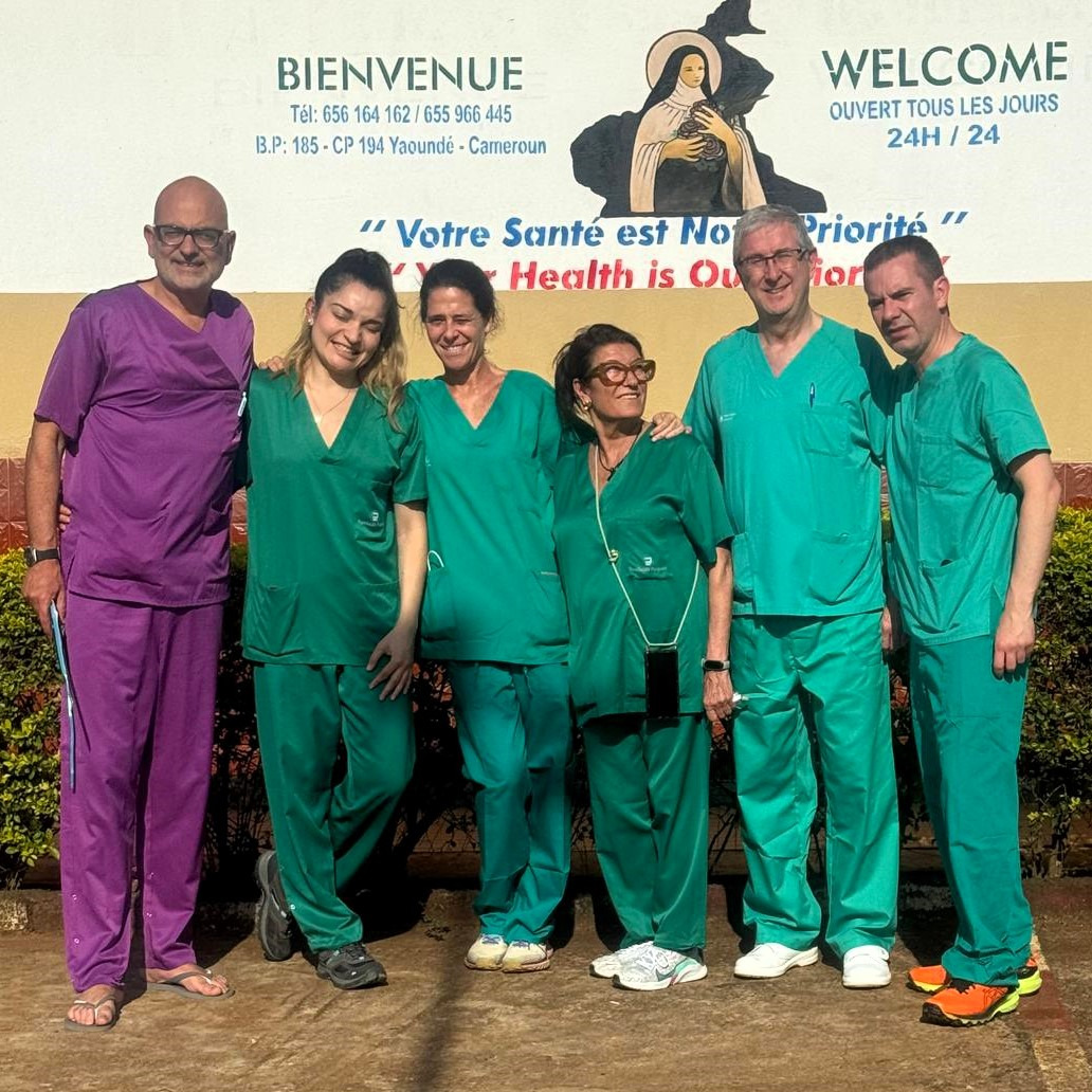 Mans Unides Barcelona (@mansunides) on Twitter photo 🇨🇲 La Fundació Puigvert (<a href="/FPuigvert/">Fundació Puigvert Barcelona</a>) i Mans Unides, de nou al #Camerun.
🥼 Un equip multidisciplinari de la Fundació es troba aquests dies a #Yaoundé, capital del país.
🏥 Durant la seva estada, els especialistes efectuaran operacions urològiques en pacients adults i infantils. 🇨🇲 La Fundació Puigvert (<a href="/FPuigvert/">Fundació Puigvert Barcelona</a>) i Mans Unides, de nou al #Camerun.
🥼 Un equip multidisciplinari de la Fundació es troba aquests dies a #Yaoundé, capital del país.
🏥 Durant la seva estada, els especialistes efectuaran operacions urològiques en pacients adults i infantils.