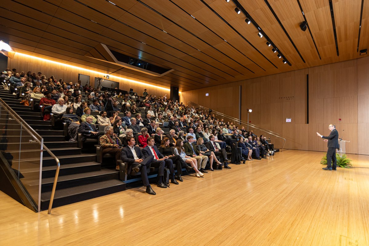 At the 2025 Ryerson Lecture, Nobel laureate Prof. James A. Robinson described the evolution of political philosophy through the lens of John Locke and 17th-century England—a deeply insightful discussion on the big ideas that shape our history. 

Watch now: ms.spr.ly/6019SZvdb