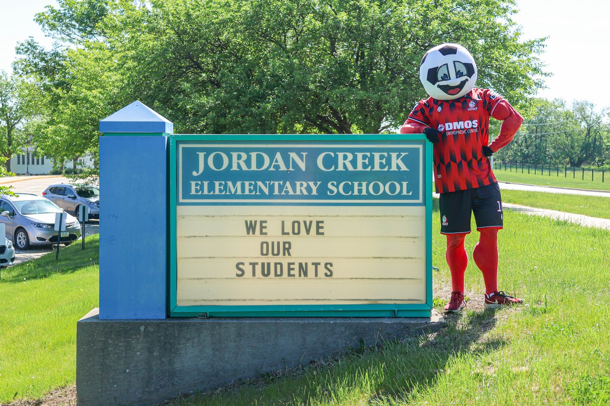 Des Moines Menace tweet media