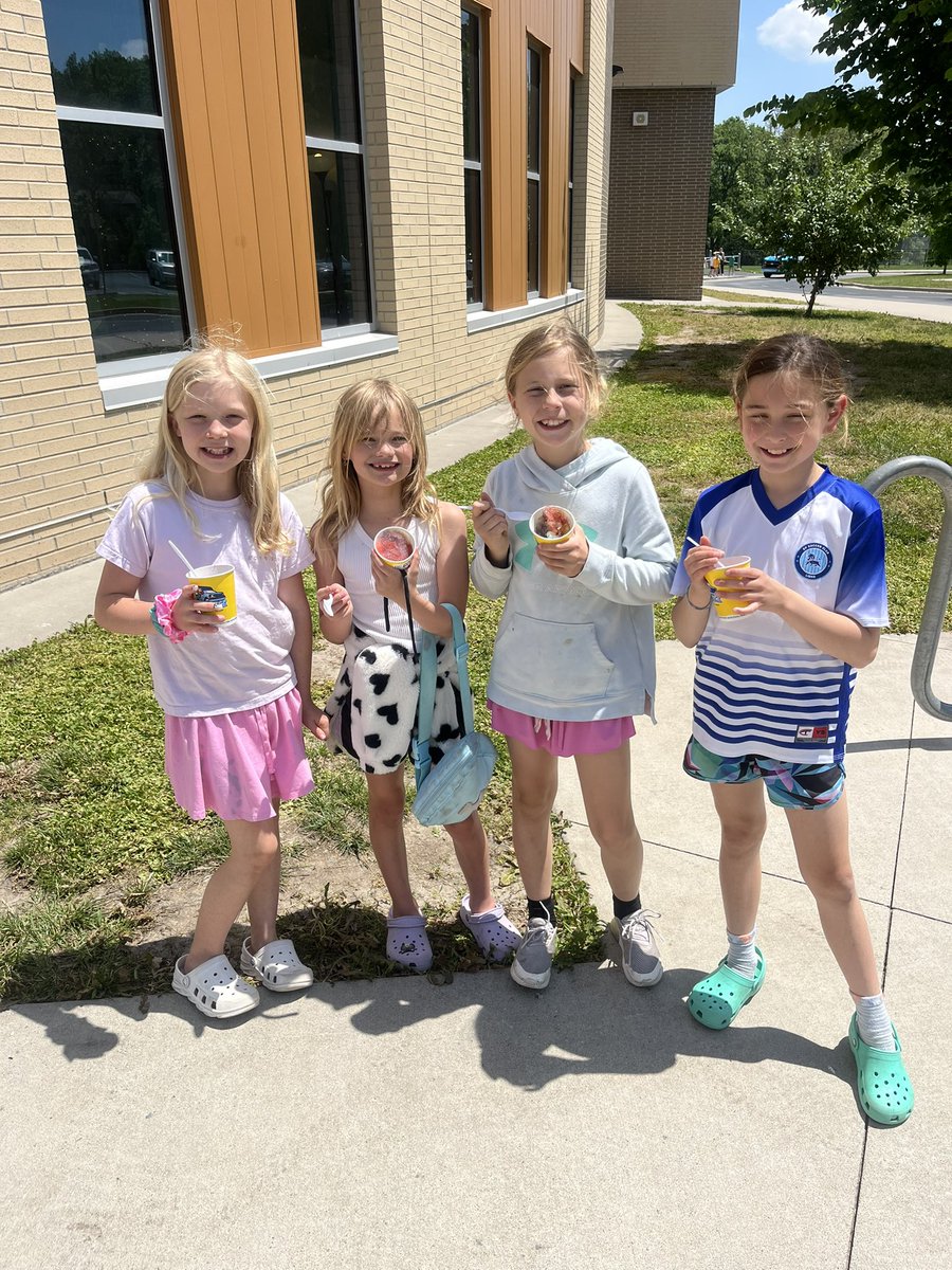 Sarah Hartmann tweet media