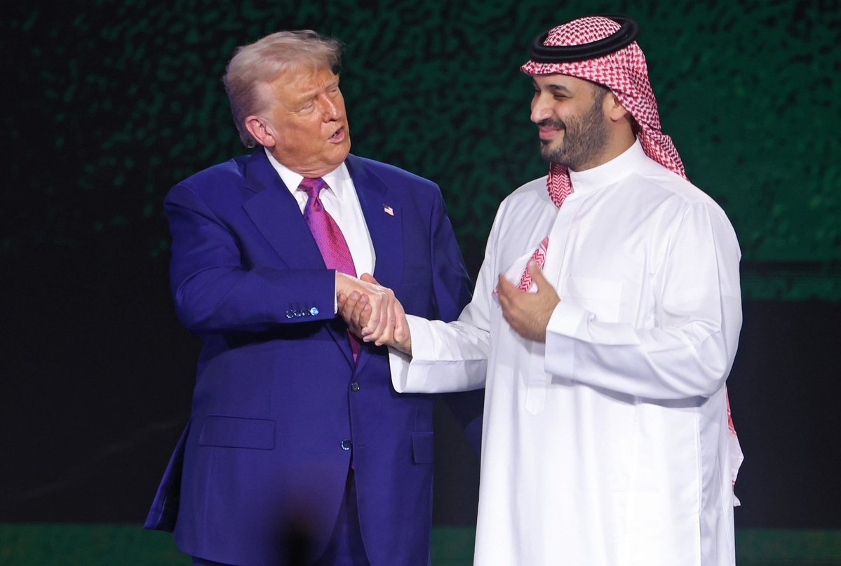 π¨ BREAKING : "Trump conquista $2,2 trilioni di investimenti promessi da Arabia Saudita e Qatar!"