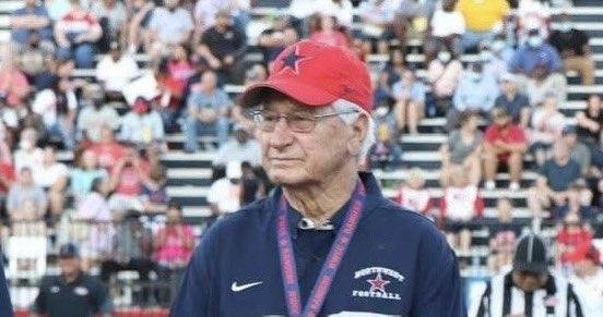 NEWS: Former NWCC head coach Bobby Franklin has passed away, the school announced. 

The former Ole Miss QB and Clarksdale, Miss native won two National Championships as head coach at NWCC in 1982 and 1992. 

He led the Rangers to a record of 201-57-6.