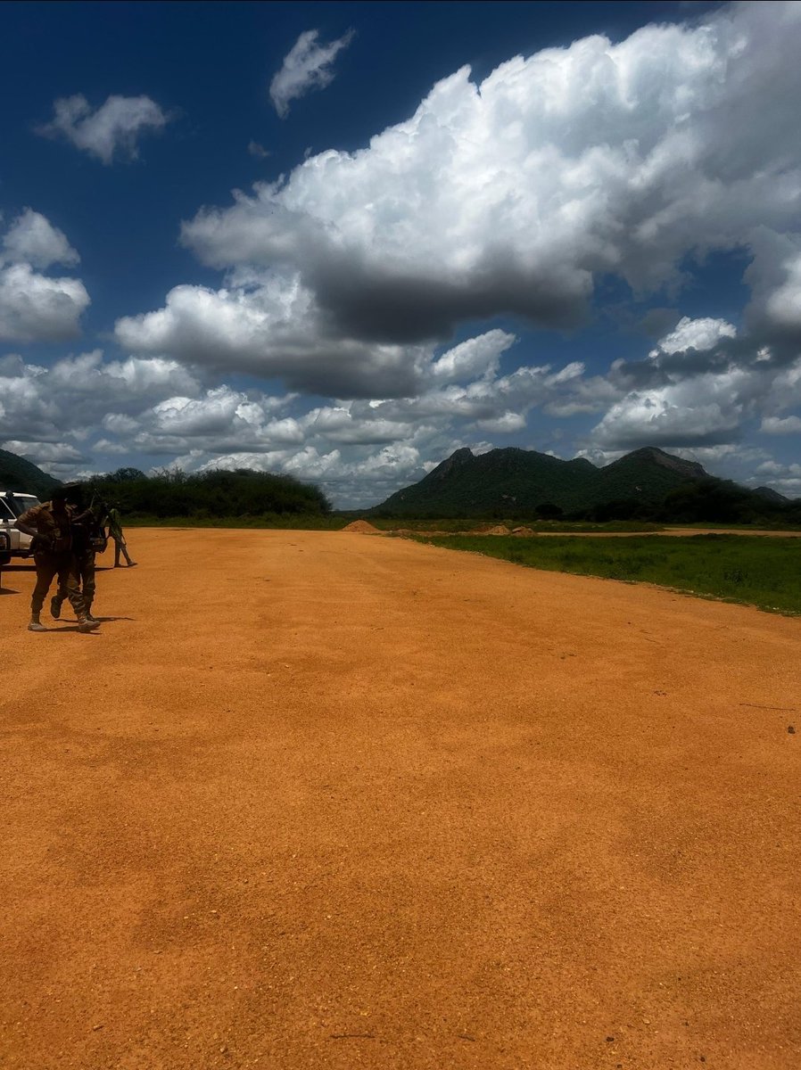 NGCSKE's tweet photo. The airstrip which is set to serve Wajir North is 70% complete in terms of rehabilitation. The team was led by Director @mattnyams
The multi agency meeting had @ngaosKE and @InteriorKE

#DeliveringThePlan https://t.co/ImUgGyuE1C