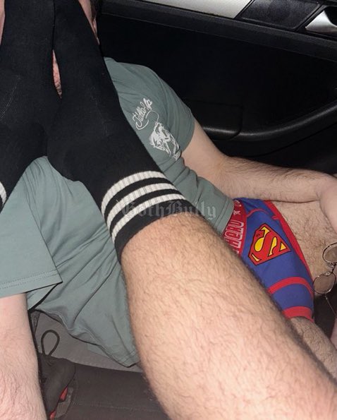 nerdy guys love my feet 😋 #gayfeet