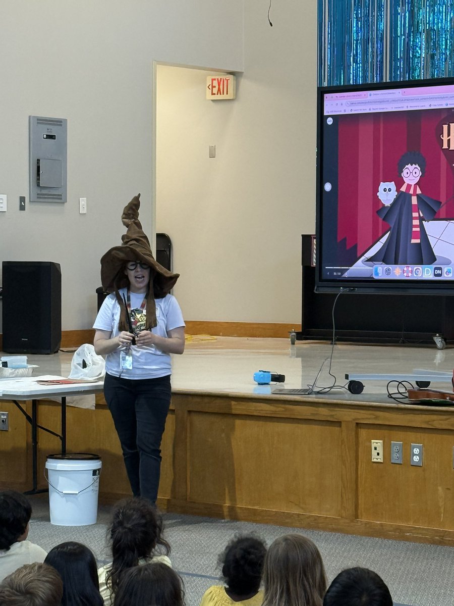 Thank You Leander Public Library for coming to our school &amp; get our Wolverines excited about reading this summer. #WolverinesInTheLib #leandertx.gov/library #WinkleyElem