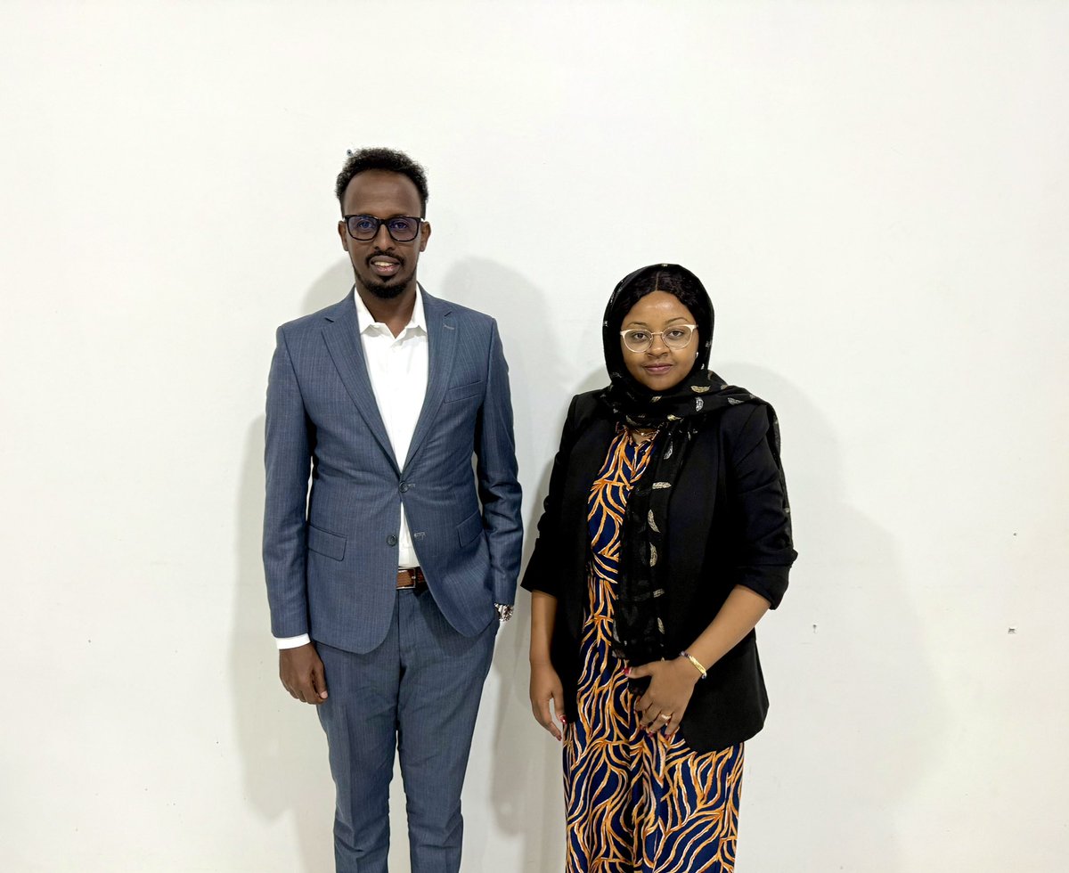 @MoPEDIC_GSS’s Minister H.E.Abdirahman Haile along with DSU Director <a href="/LibanJicib/">Liban Mahad</a> met with <a href="/ReDSS_HoA/">Regional Durable Solutions Secretariat (ReDSS)</a> delegation led by Regional Director Patience Kiara in Mogadishu to strengthen collaboration on DS initiatives, coordinations &amp; Solutions Data. 

#DSU #Galmudug