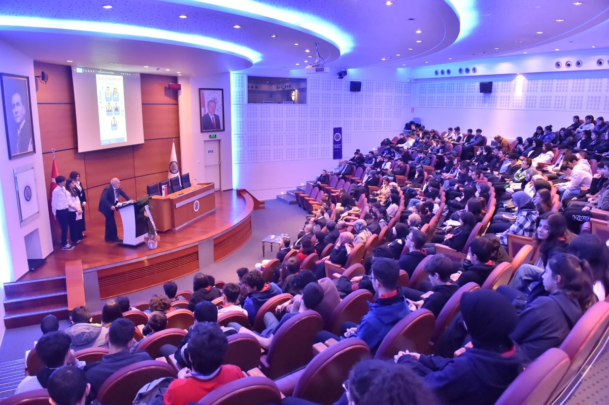 📌Liselerde Bilim Uygulamaları İl Sempozyumu

Bakanlığımız Orta Öğretim Genel Müdürlüğü tarafından Türkiye genelindeki fen liseleri ve merkezi sınavla öğrenci alan Anadolu liselerde hayata geçirilen "Liselerde Bilim Uygulamaları Programı İl Sempozyumu", ilimizdeki fen lisesi