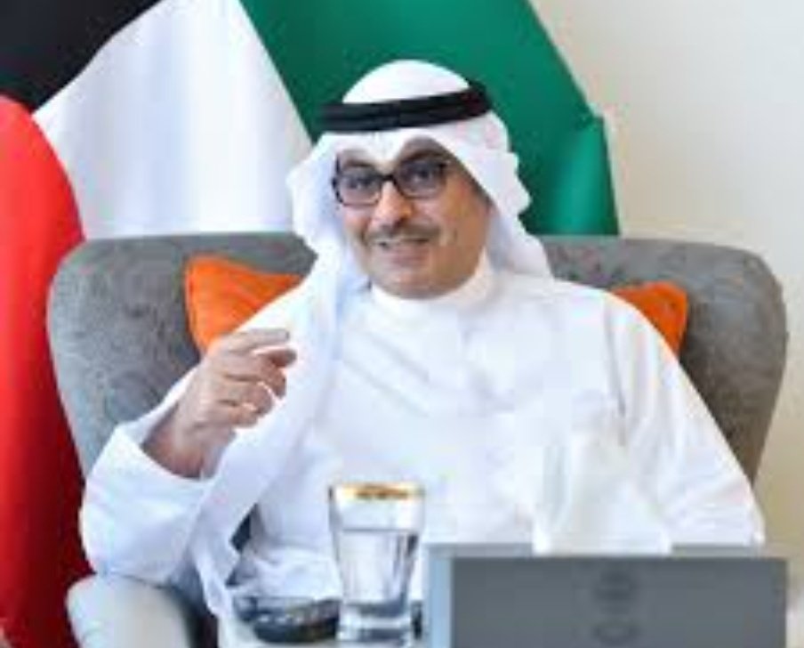 في الوقت الذي تحتاج فيه   #الكويت إلى الكفاءات الوطنية المخلصة، نجد للأسف أن بعض الأفراد يتعمدون نشر الإشاعات والكذب والافتراء لتشويه صورة كل من يعمل بضمير وإخلاص من أجل الوطن.

ولعل ما تعرض له الأخ الشيخ أحمد مشعل الأحمد الصباح، وهو من النماذج المشرفة في العمل الحكومي خير دليل