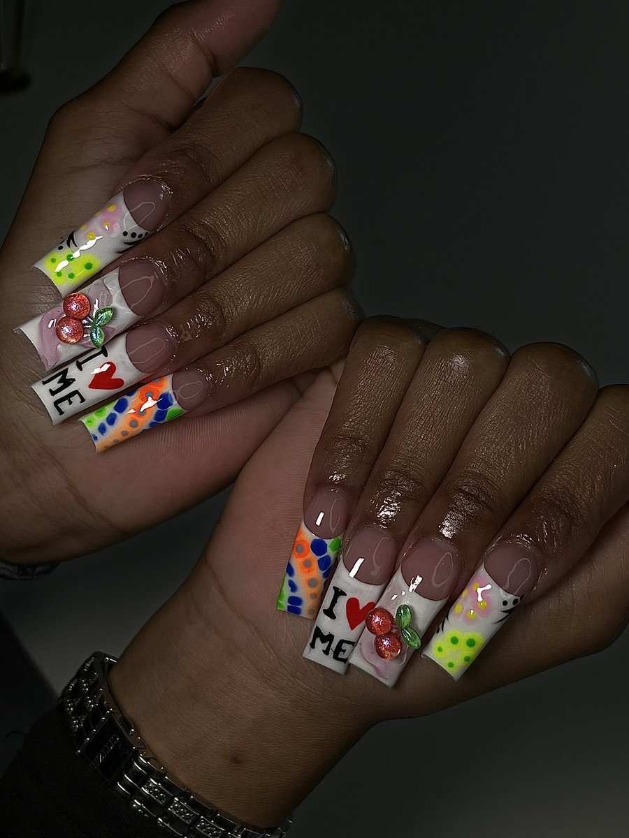 SunnyyyyD_'s tweet image. Baltimore Nailtech looking for new clients😁✨ 
IG @deedomynailz tell afriend to tell a friend🫶🏽 #baltimore #baltimorenailtech #baltimorenails