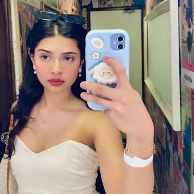 Voidwalkerx_'s tweet photo. I apologise on behalf of Sharmishta. Please forgive her everyone.

Kash uss raat mai hila kar so gya hota to aaj ye digital runD nahi hoti. https://t.co/OMJTDYOqMX