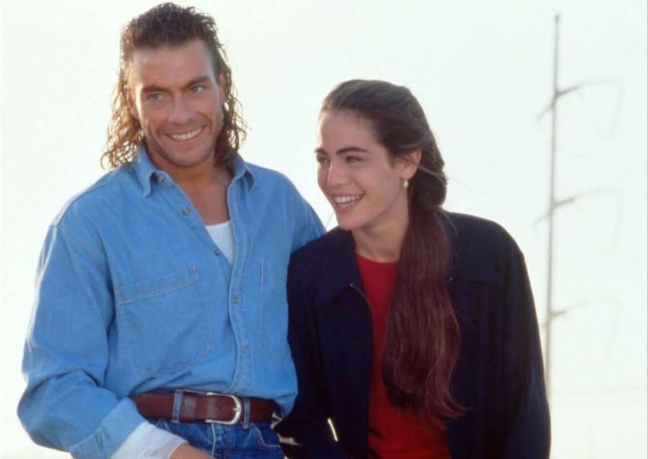 KFMovieGuide's tweet image. On the latest #KFMGPod, we discuss #HardTarget, #JohnWoo&apos;s gun-toting, snake-punching Hollywood debut starring @JCVD. Recorded live at @NovaWoking for @BFI #ArtOfAction with @christinalefou and @TheMikeFury. Available now everywhere you get podcasts. 🔊
.
bit.ly/KFMGPodChristi…