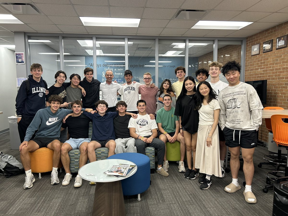 NolanNNHS's tweet image. Cheers to this special group of @incubatoredu students who took INC & ACCEL the last 2 years and achieved so much! 4 LLC’s, $11K+ in profit, & 2 provisional patents! Their entrepreneurial talent is only exceeded by their character & integrity. So proud of you! 💙🧡