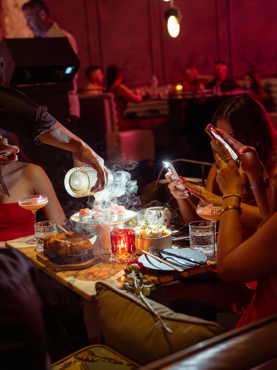 Your front row seats to fabulous awaits ✨ Your POV could look like this tomorrow night... 

Reserve now at gisellemiami.com 🍾 POV Thursdays.