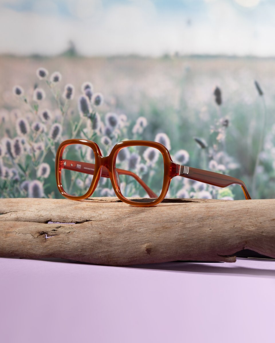 Stop and smell the flowers. Or better yet—see them in style. 🌸👓 #SpringVision #GlassesGoals