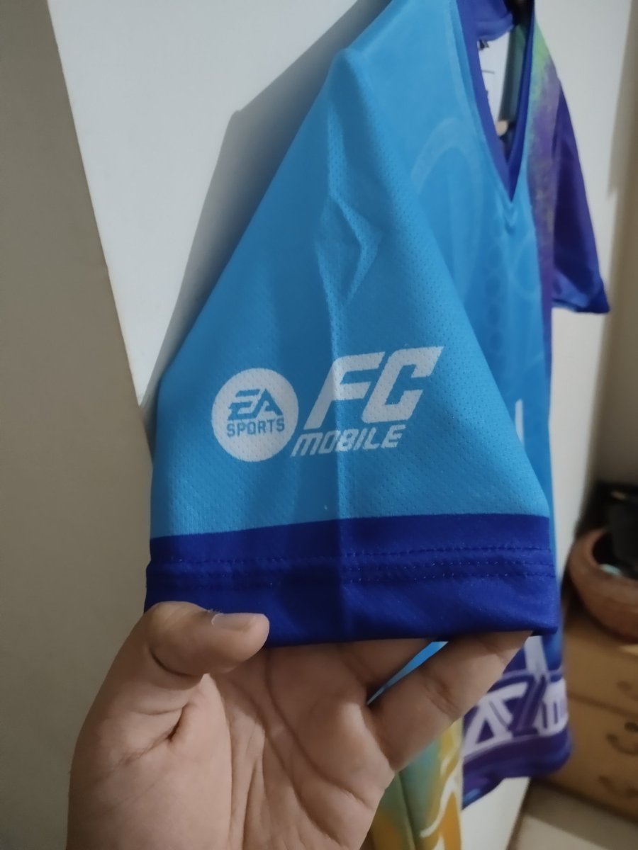 LevDark (@darkgamer07313) on Twitter photo <a href="/EASFCMOBILE/">EA SPORTS FC MOBILE</a> <a href="/MysterioDeYT/">De MYSTéRIO</a>
Thanks for this amazing jersey (giveaway) not my size but cool af ❤️🔥 <a href="/EASFCMOBILE/">EA SPORTS FC MOBILE</a> <a href="/MysterioDeYT/">De MYSTéRIO</a>
Thanks for this amazing jersey (giveaway) not my size but cool af ❤️🔥