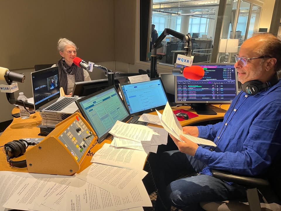 WQXR Classical (@wqxr) on Twitter photo Ever wonder what powers WQXRโs Spring Membership Drive?
437 sheets of paper, 3 laptops, 2 tireless hostsโฆ and your donations. ๐ธ
Become a member at: bit.ly/4jSw19P Ever wonder what powers WQXRโs Spring Membership Drive?
437 sheets of paper, 3 laptops, 2 tireless hostsโฆ and your donations. ๐ธ
Become a member at: bit.ly/4jSw19P