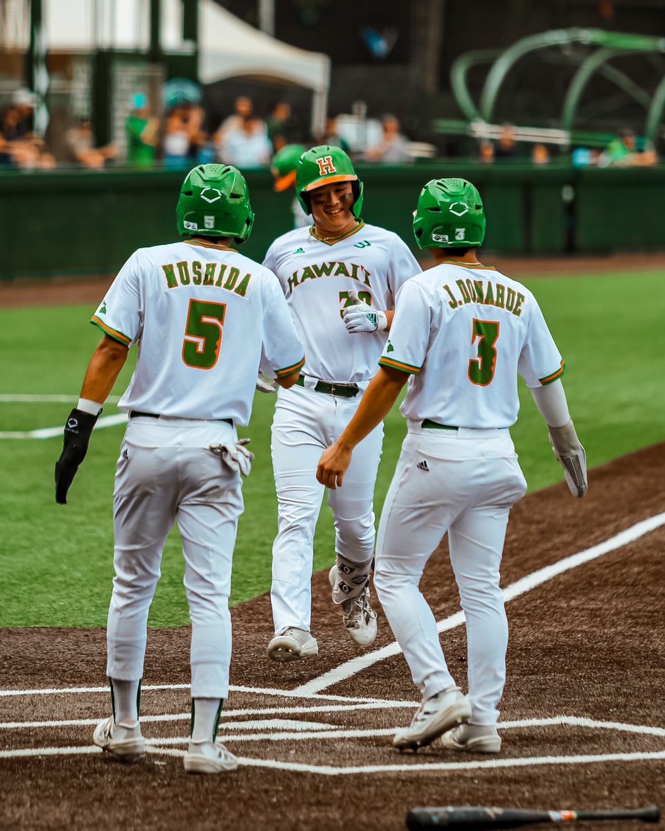 Hawaii Baseball tweet media