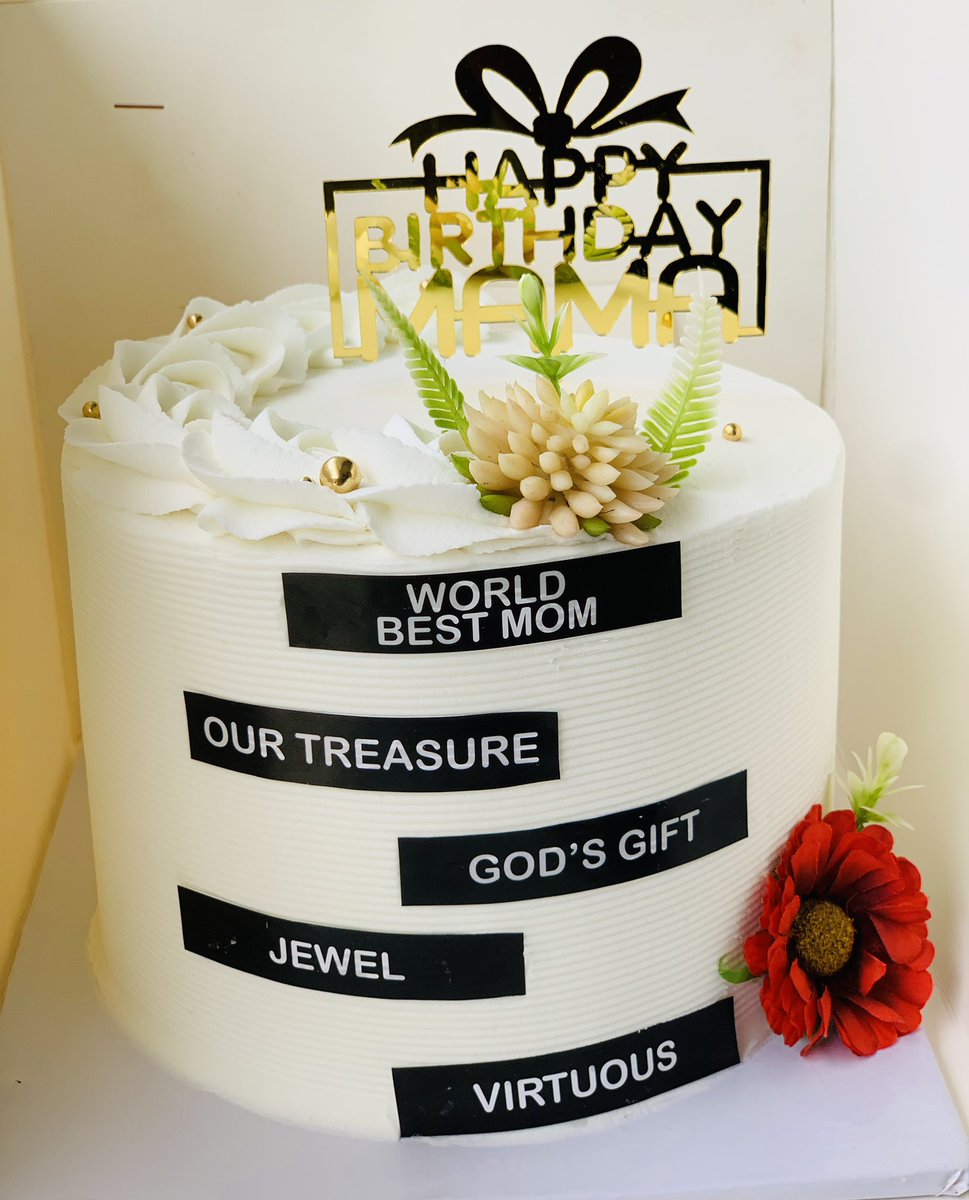 BAKER_IN_ILORIN's tweet photo. Deen of faculty of clean cakes https://t.co/8eI7k1pUER