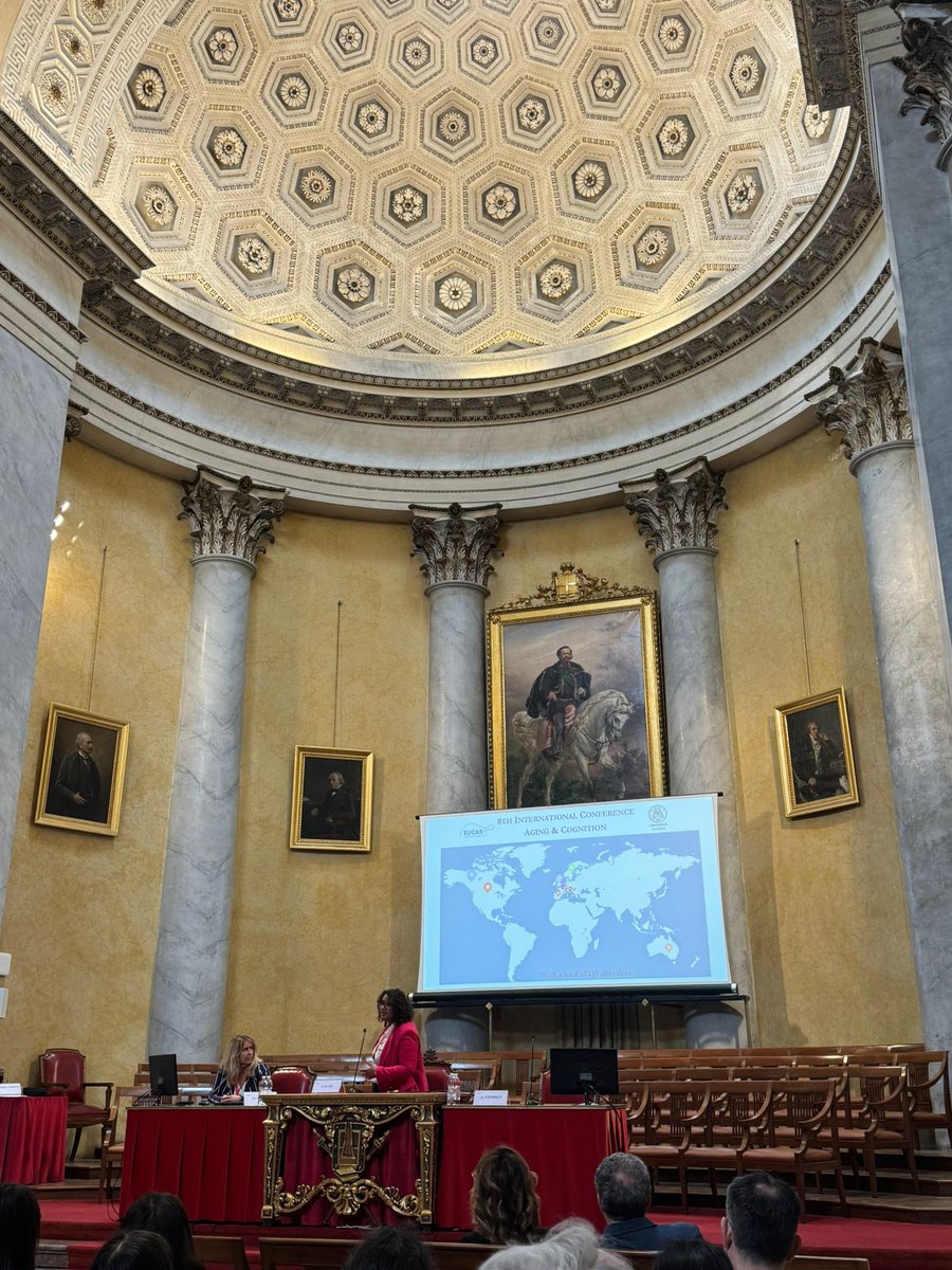 FlorkinAL's tweet image. Honoured to have been part of the organizing team at #EUCAS2025! I also presented a poster on our meta-analysis of age differences in Theory of Mind and gave a talk on age and cultural influences on spontaneous perspective taking. Grateful for the inspiring discussions!