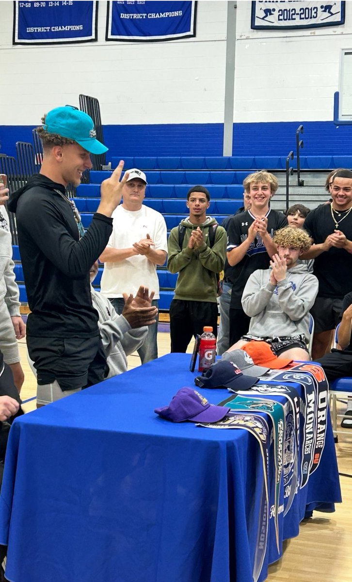 AT Amanda (@atamandar) on Twitter photo Congratulations, <a href="/OsirisLopez_/">Osiris Lopez ‘26</a>
<a href="/CoastalFootball/">Coastal Football</a> is lucky to have you. Now come on back and finish signing your tile!🎉🏈🔵⚫️ Congratulations, <a href="/OsirisLopez_/">Osiris Lopez ‘26</a>
<a href="/CoastalFootball/">Coastal Football</a> is lucky to have you. Now come on back and finish signing your tile!🎉🏈🔵⚫️