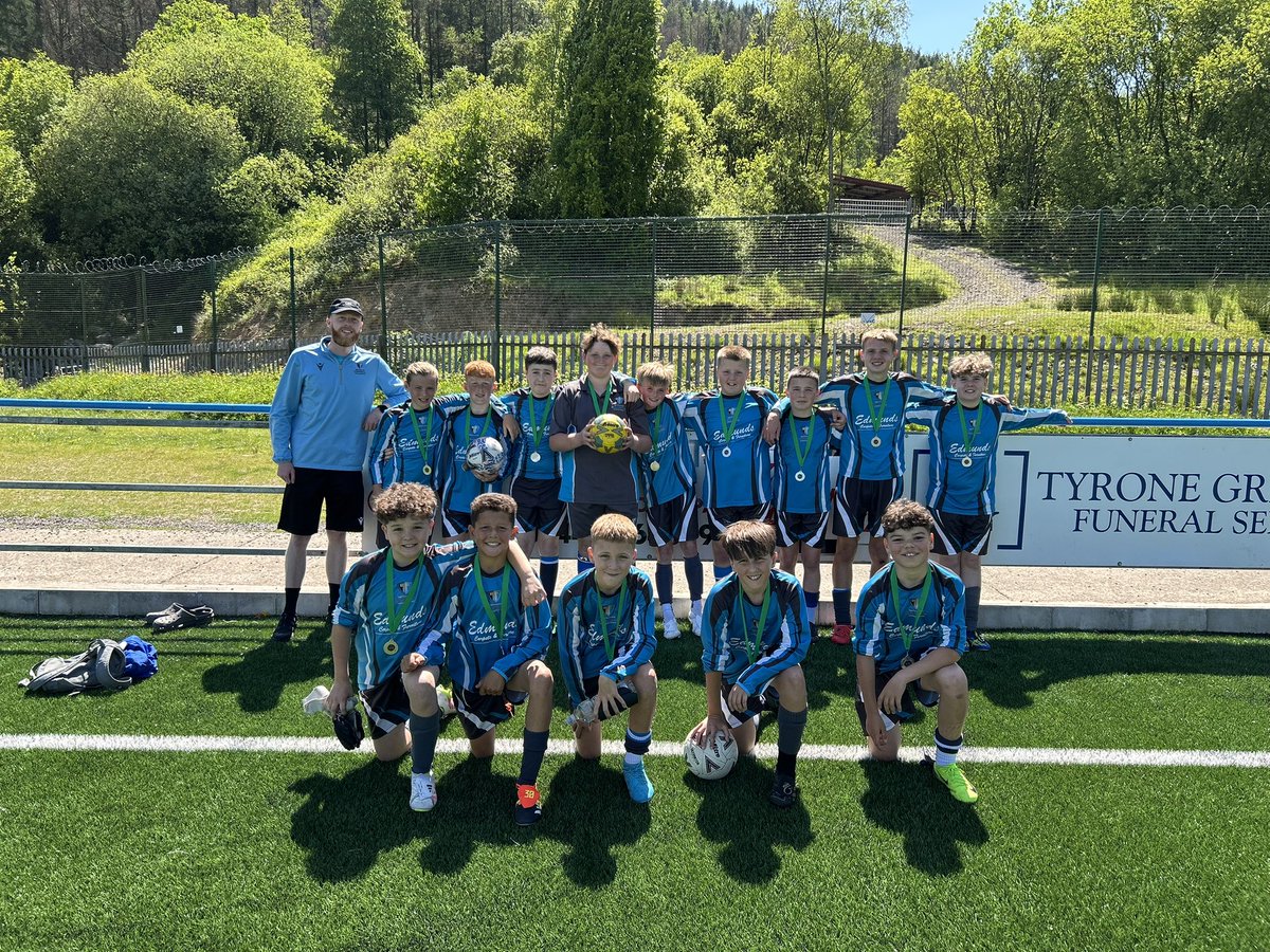 MrGriffithsPE's tweet photo. 24/25 season done and dusted! Year 7 RCT Cup final - unfortunately not their day today. However, immensely proud of the effort and progress the boys have made in their first year at TCS ⚽️👏🏼 @TCS_HWB #TeamTon #TCS https://t.co/fF3l7JMPPZ