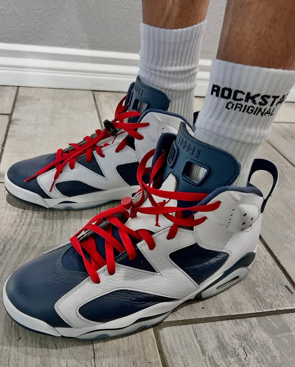 Ya'll know we got full outfits and accessories? Throw on the t-shirt and short set combo with the bucket hat and Rockstar Original socks as well to complete the summer fit like <a href="/bigfloss/">chuck smith</a> dripped out head to toe 💯