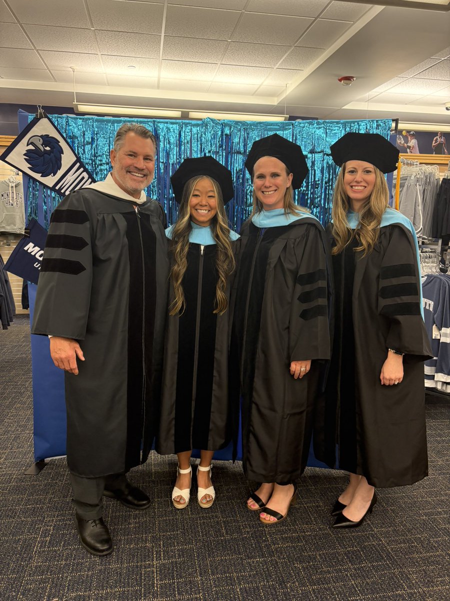 Jen Dellett tweet media