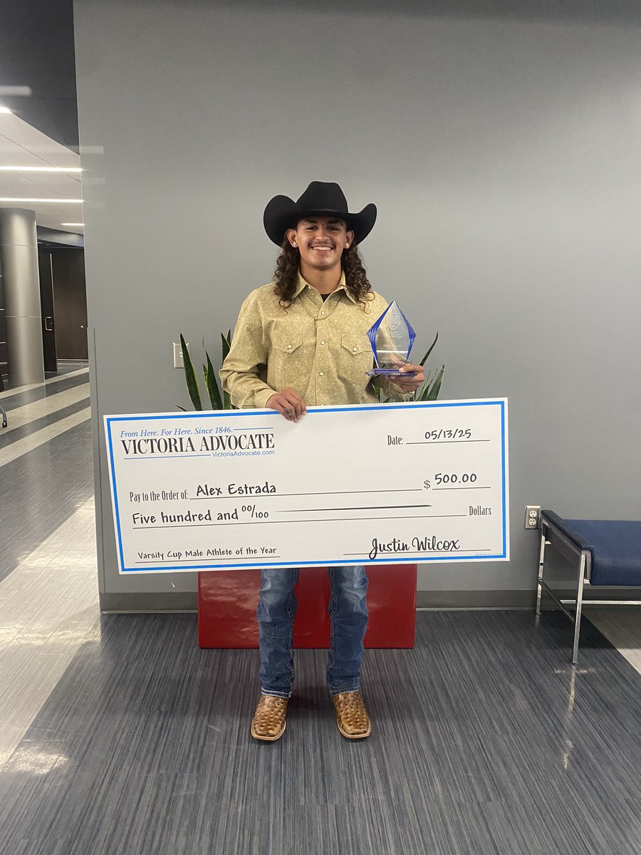 I am Blessed and Honored to have received Male Athlete Of The Year Award and a $500 scholarship by the Victoria Advocate ✝️