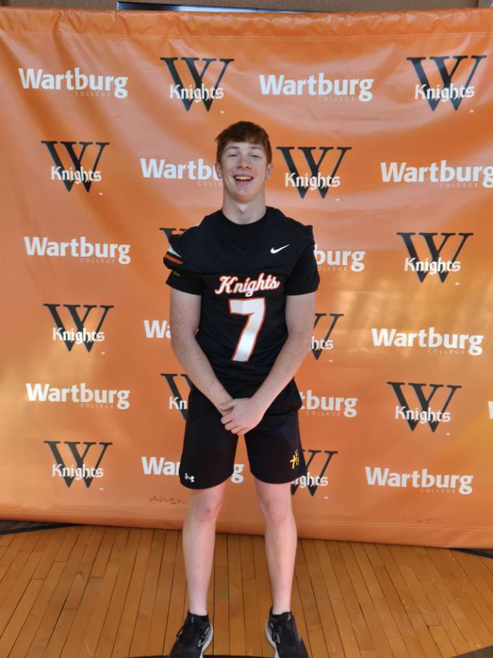Thank you <a href="/Coach_Tschetter/">Matt Tschetter</a> and <a href="/WartburgFB/">Wartburg Football</a> for inviting me on the Junior Day!