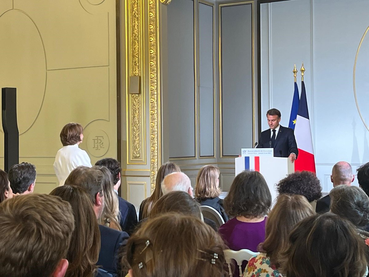Prof. Marina Cavazzana,  co-founder of #SmartImmune and pioneer of gene and cell therapy, is promoted to the rank of Commander in the French National Order of Merit.  This distinction, announced in 2024, was presented to her today at the <a href="/Elysee/">Élysée</a> Palace.