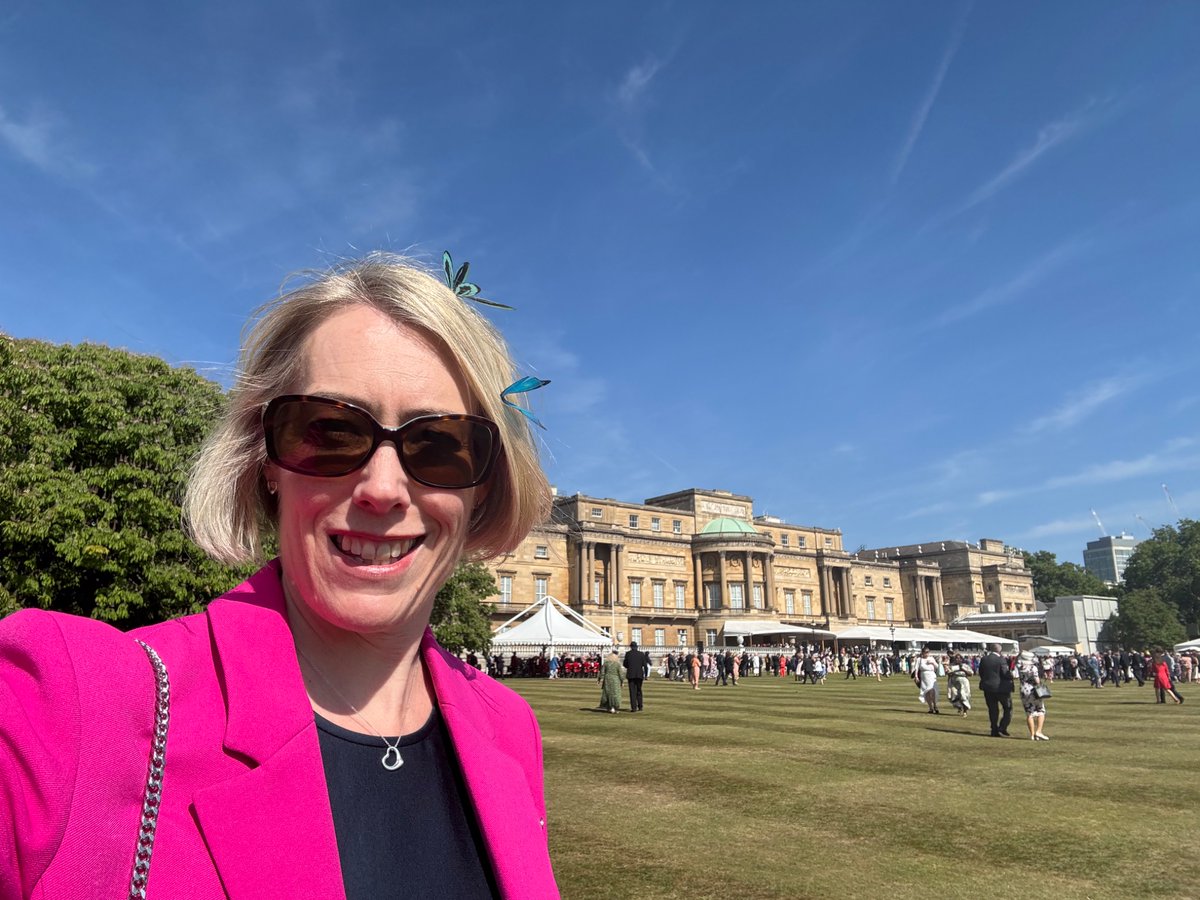 Honoured to attend the Royal Garden Party at Buckingham Palace today in recognition of contributions to education and skills 👑 <a href="/BSMSMedSchool/">BSMS</a> <a href="/SussexUni/">University of Sussex</a>