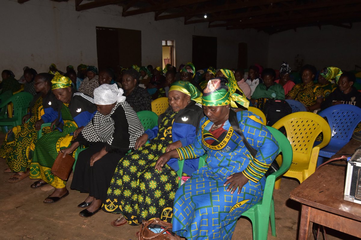 Ccm_Ludewa's tweet photo. Mwenyekiti wa UWT Mkoa wa Njombe Scholastica Kevela akizungumza na wajumbe wa Baraza UWT Wilaya ya Ludewa https://t.co/zj30gyzNMs