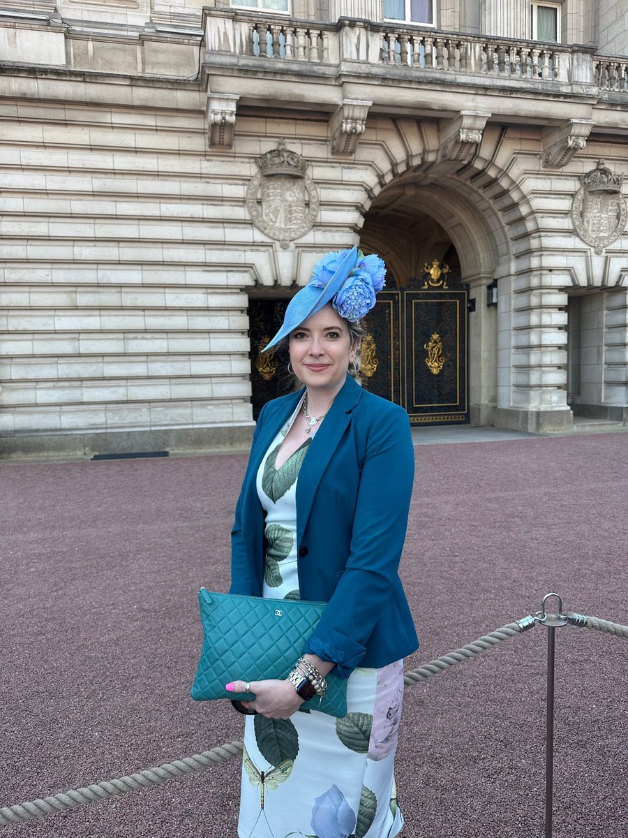 𝘼𝙡𝙡𝙮 𝙈𝙘𝘿𝙤𝙣𝙖𝙡𝙙 𝘼𝙡𝙤𝙣𝙨𝙤 tweet media