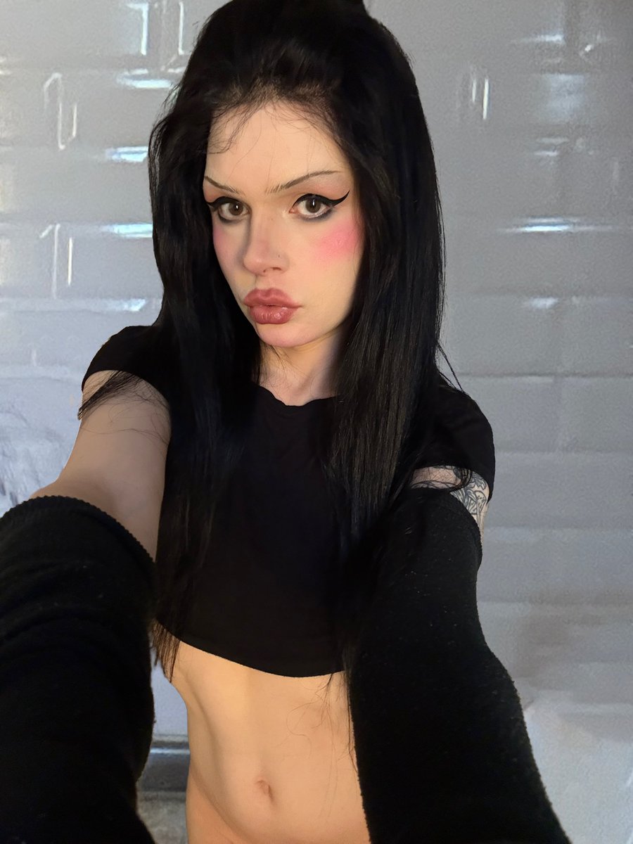 Don’t forget to smile #trans #tsgirl #transgirl #transmistress