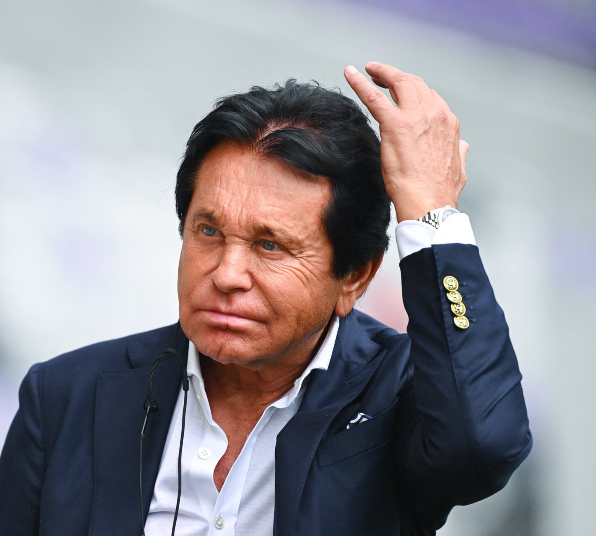 🚨 Mercedes Taffarel, la mère d’Emiliano Sala, sur le comportement de Waldemar Kita avec elle 😳😳 :

« Il est venu me voir, à l'hôtel, alors que je devais rentrer en Argentine après la découverte du corps, qui devait être rapatrié. 

Il m'a donné un chèque pour le solde de tout