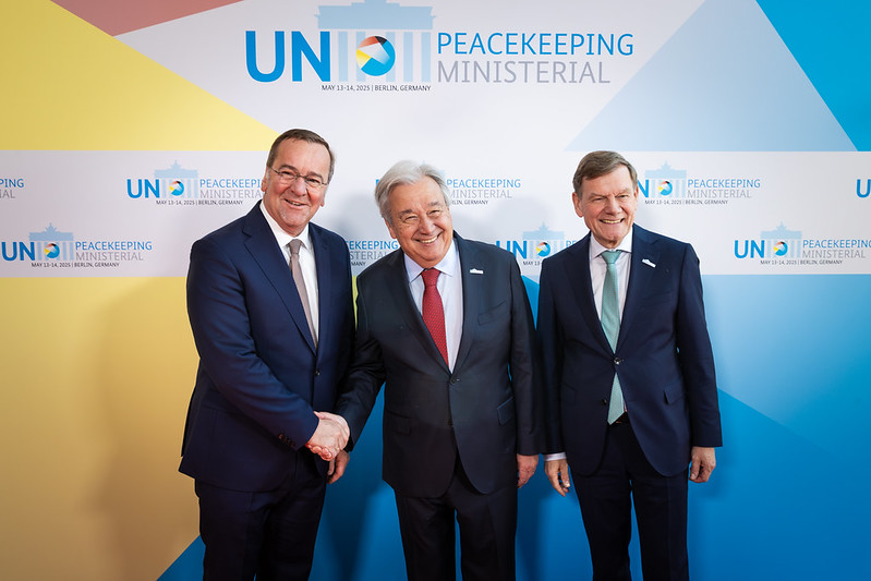 UNPeacekeeping's tweet image. The @UN Peacekeeping Ministerial 2025 concluded in Berlin today.
130+ Member States participated, 74 made pledges of capabilities and support, military and police units, partnerships, #WomenPeaceandSecurity, technology & more ➡️ ow.ly/6zq950VSPXi.
#PKMinisterial #PKM2025