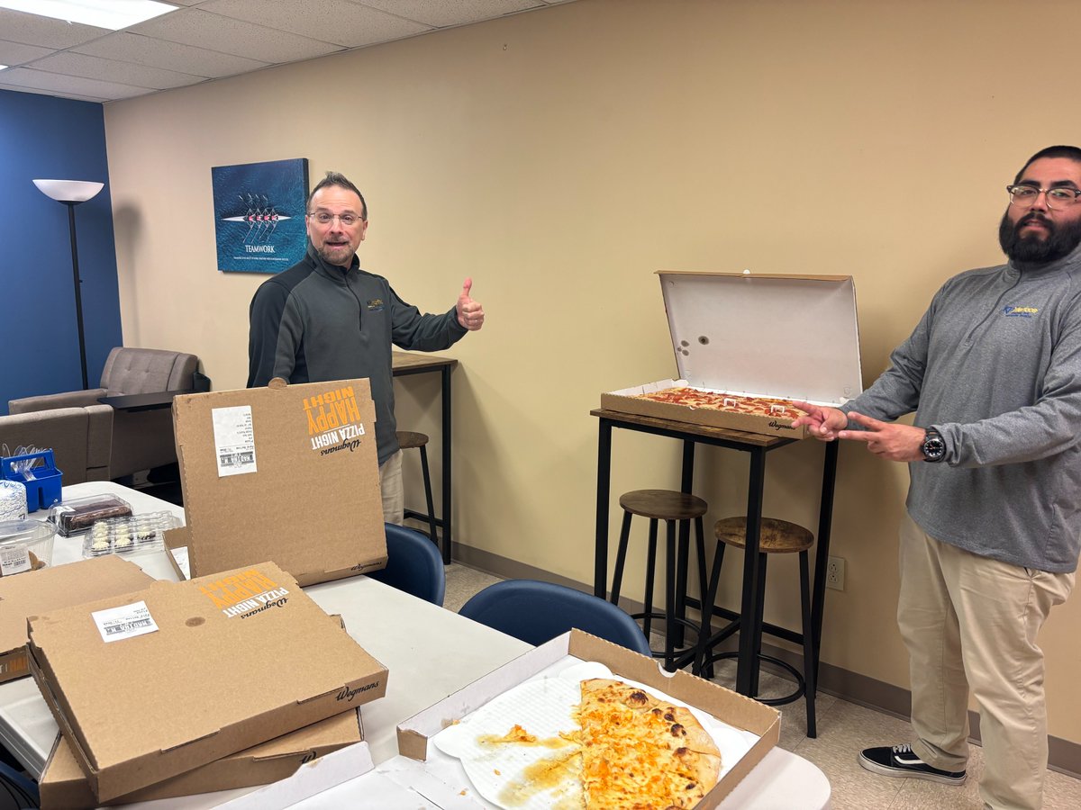 🍕 Teamwork &amp; Toppings! 🍕

At KPInterface, we know that great work deserves great pizza!

Cheers to the team that keeps everything running smoothly—and to moments like these that remind us why we love working together. 🙌

#TeamKPI  #PizzaParty #WhyKPI #TeamAppreciation