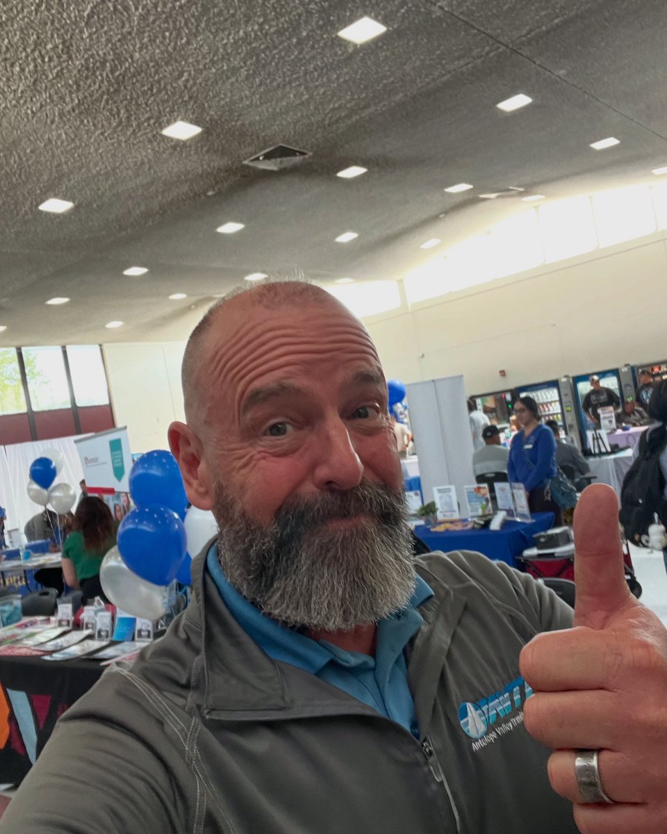 AVTA is live at the Antelope Valley College for their Project Blue CommUNITY Resource Fair. It’s happening right now so come out and join us. We’ll be here until 2pm. #transit <a href="/AVCollegeCA/">AV College</a>