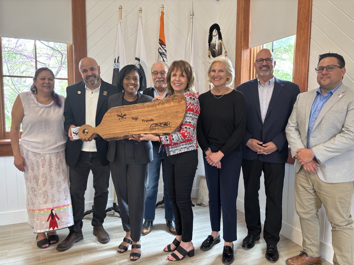 The Town of Caledon and the Mississaugas of the Credit First Nation came together today for a council-to-council discussion at the historic and newly renovated Council House in Hagersville.

Read more: ow.ly/F7BN50VSSig