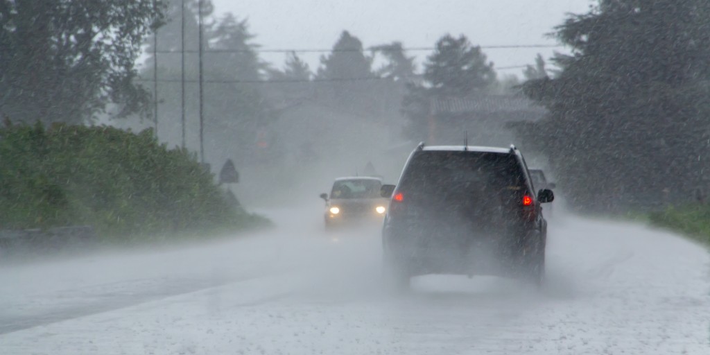April showers bring May flowers and slippery roads. 🌧️🌸🚗 
 
Stay safe with these tips: 
• Slow down 
• Leave extra space 
• Give yourself more time 
• #Watch4Pedestrians